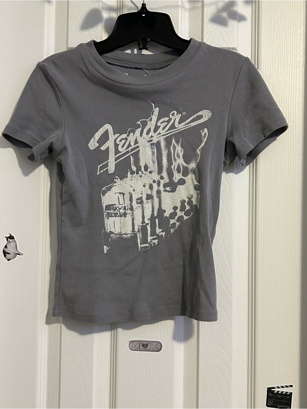 4/$12 💚 H&M - Fender Womens Gray Short-Sleeve Graphic Tee